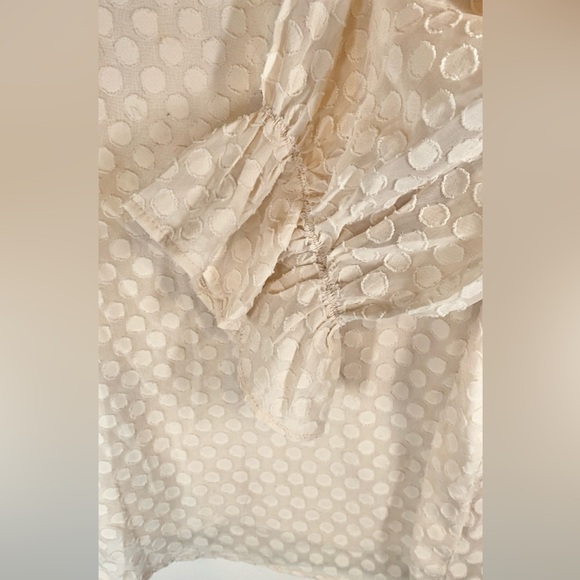 NWT Perch 3x Textured Ruffle Sleeve Polka Dot Top - Picture 4 of 6